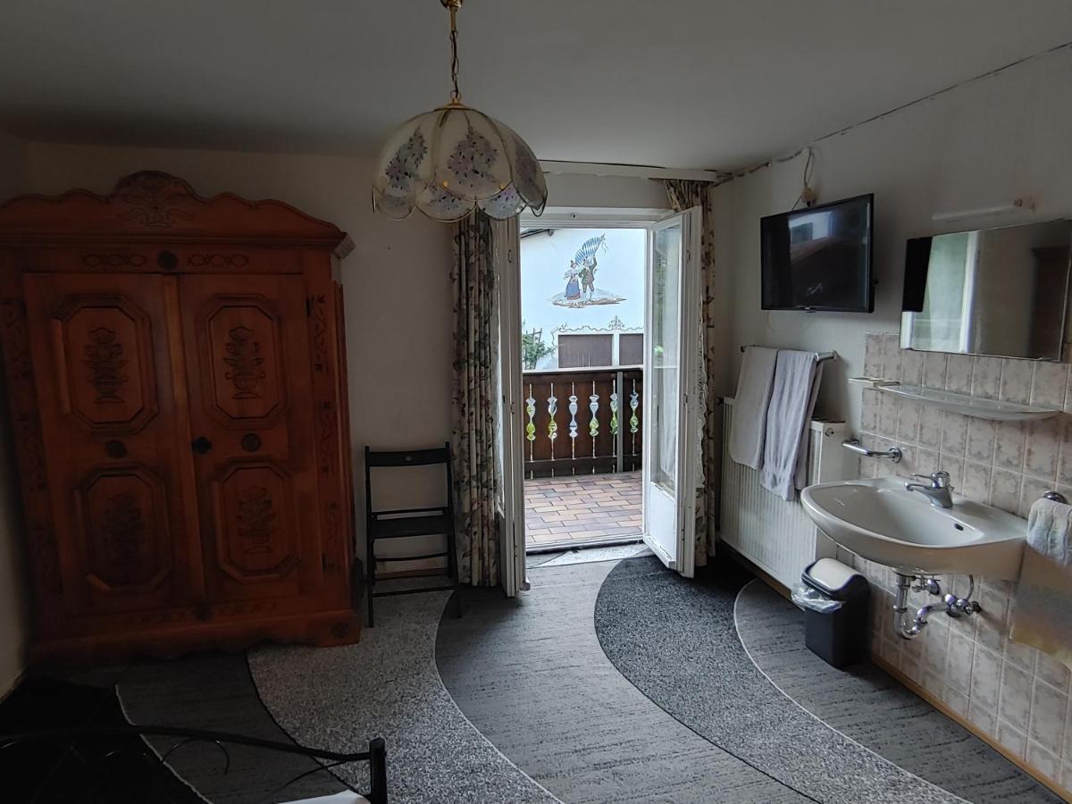 Loisachtalerhof Hotel Грайнау Екстериор снимка